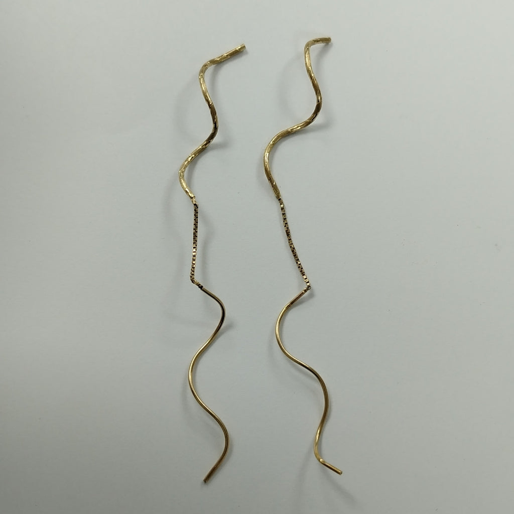 VIOLADORES PAR ORO 14 K 2.2 GRMS (SEMINUEVO)