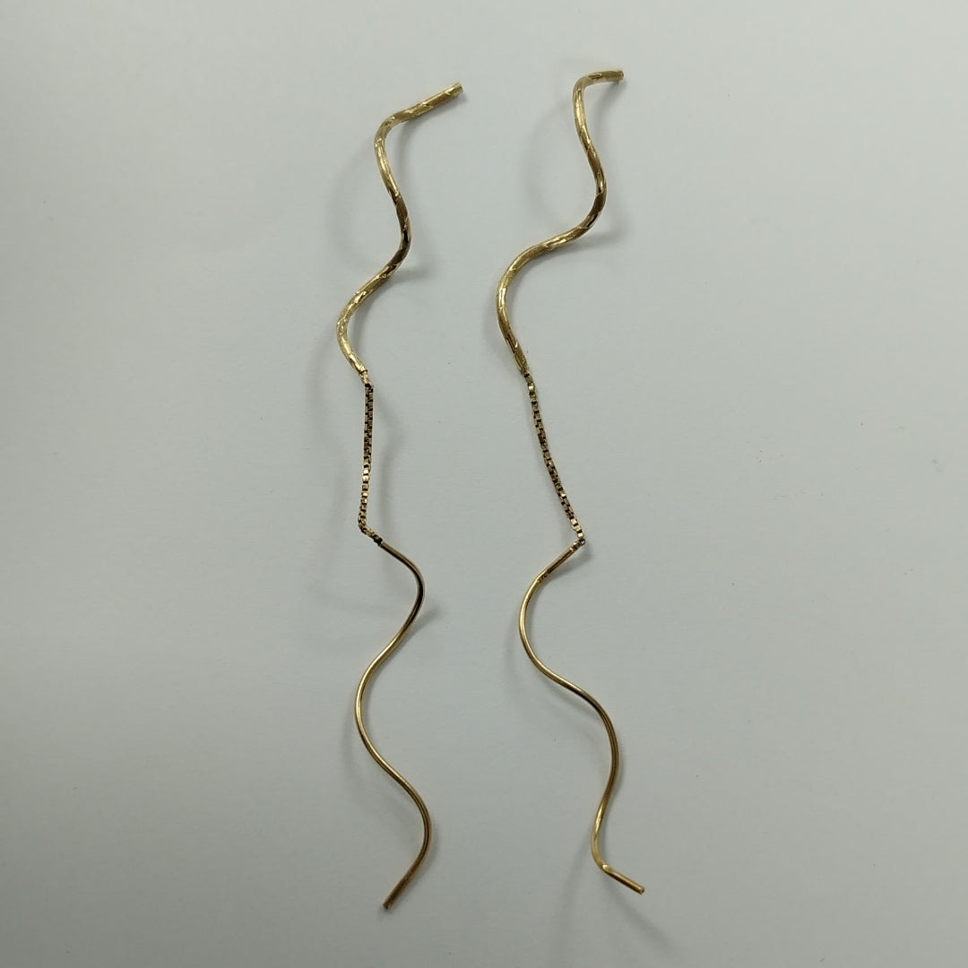 VIOLADORES PAR ORO 14 K 2.2 GRMS (SEMINUEVO)
