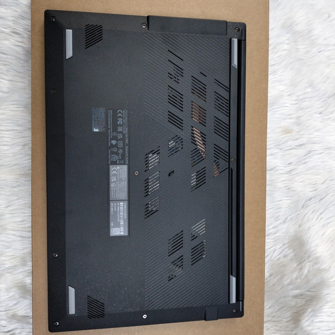 LAPTOP ASUS VIVOBOOK GO 15 E1504FA-NJ1561W (2025) 1 TB SSD 8 GB RAM (SEMINUEVO)