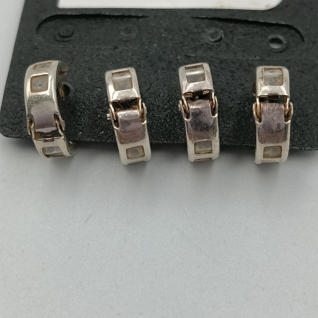 ARETES PAR PLATA 2.6 GRMS (SEMINUEVO)
