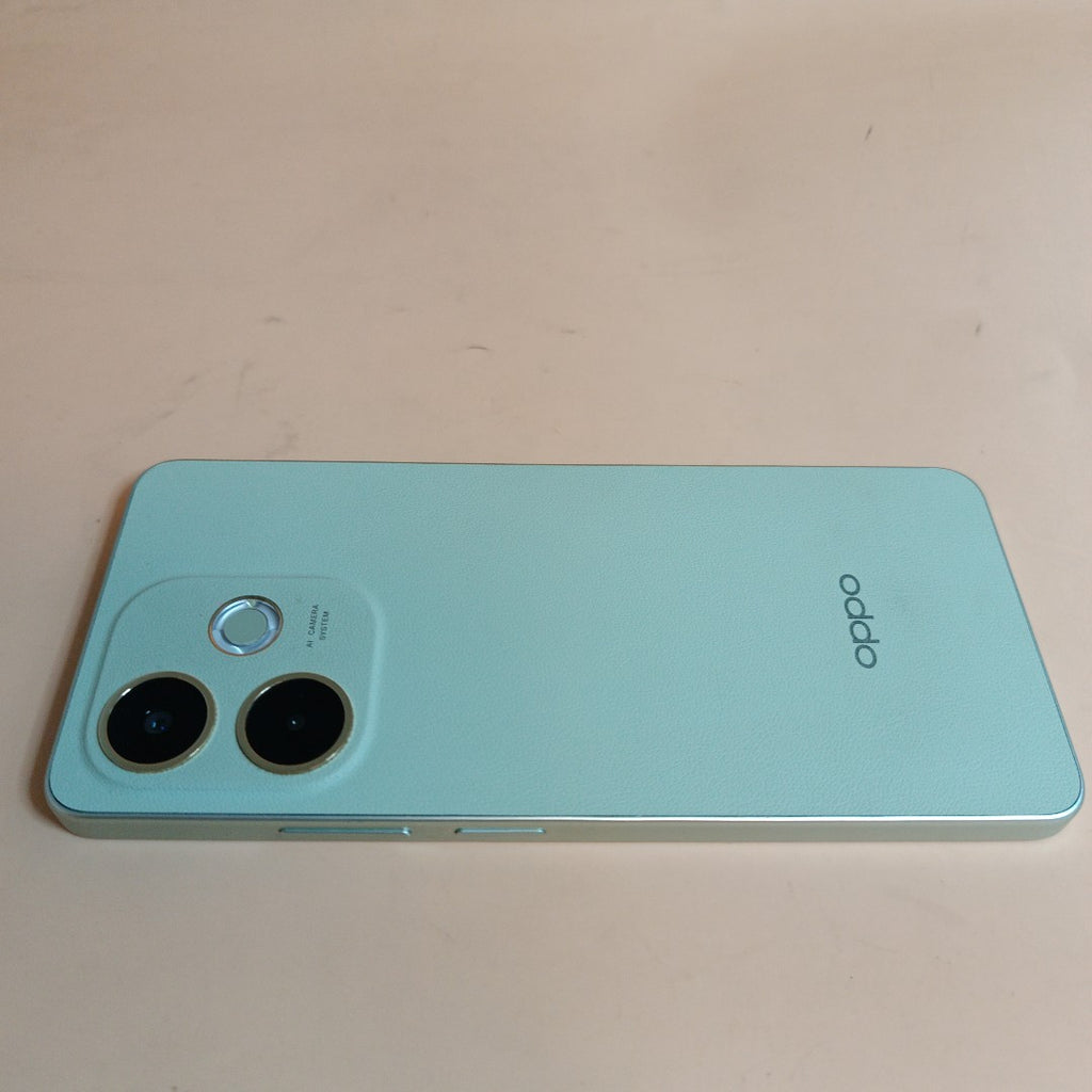 CELULAR OPPO A5 PRO CPH2711 (2025) 256 GB 8 GB RAM