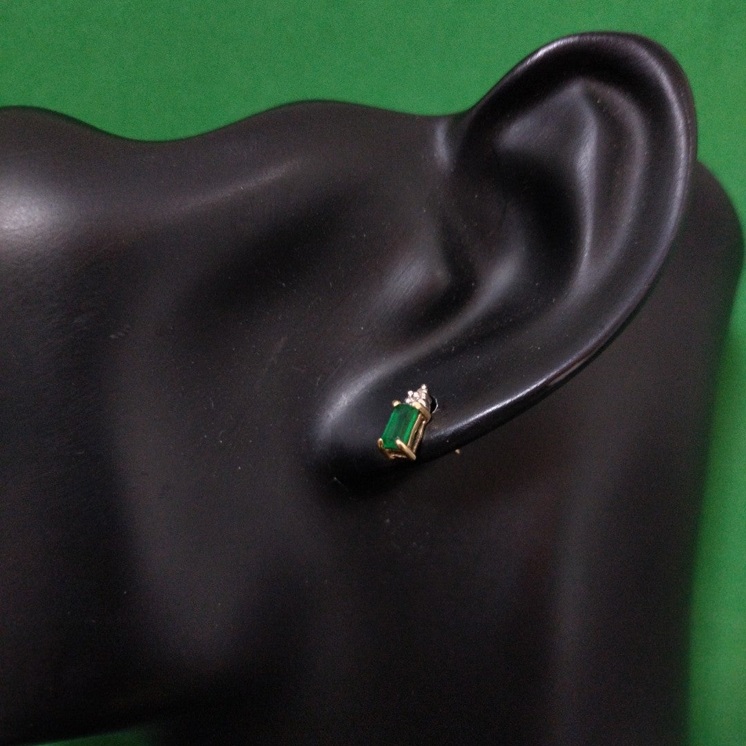 BROQUELES PAR ORO 14 K 0,70 GRMS (SEMINUEVO)