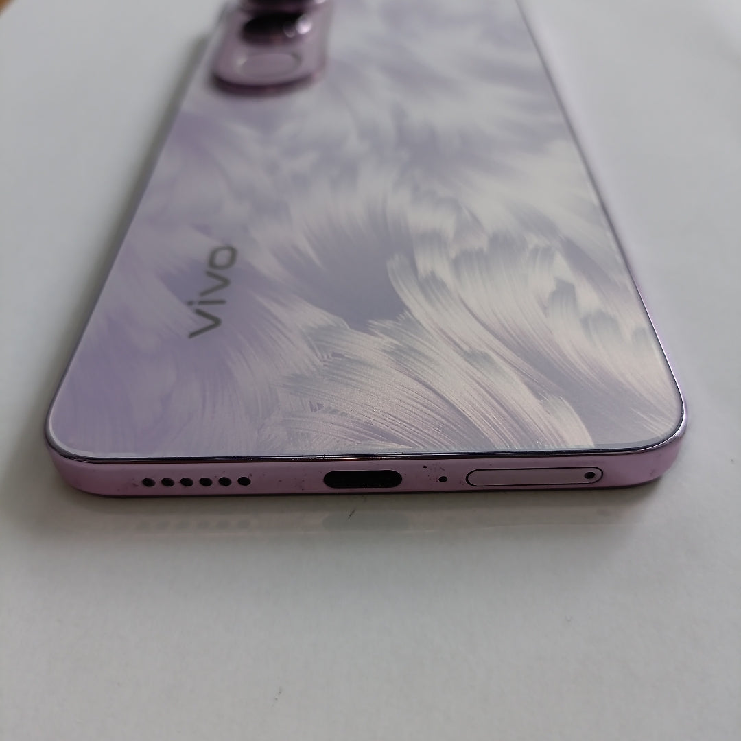 CELULAR VIVO V50 LITE V2441 (2025) 256 GB 8 GB RAM (SEMINUEVO)