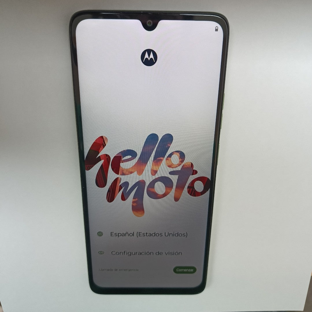 CELULAR MOTOROLA MOTO G06 XT2535-2 (2025) 64 GB 4 GB RAM (SEMINUEVO)