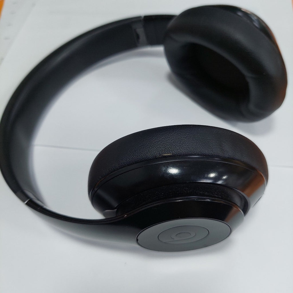 AUDIFONOS BEATS STUDIO PRO INALAMBRICO OVER EAR (SEMINUEVO)