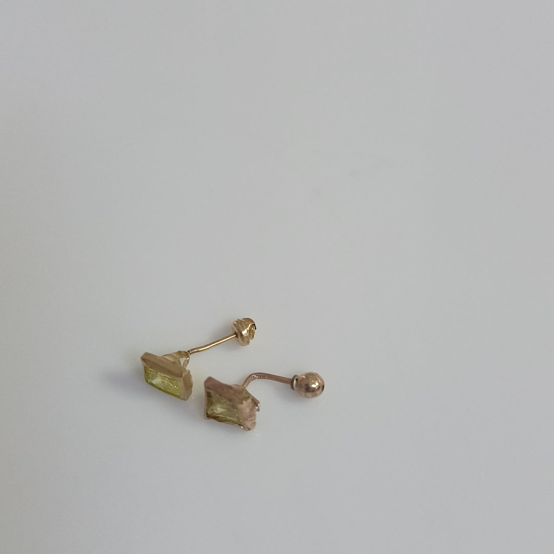 ARETES PAR ORO 10 K 0.4 GRMS (SEMINUEVO)