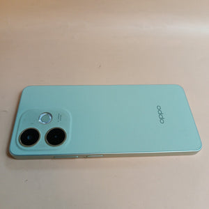 CELULAR OPPO A5 PRO CPH2711 (2025) 256 GB 8 GB RAM (SEMINUEVO)