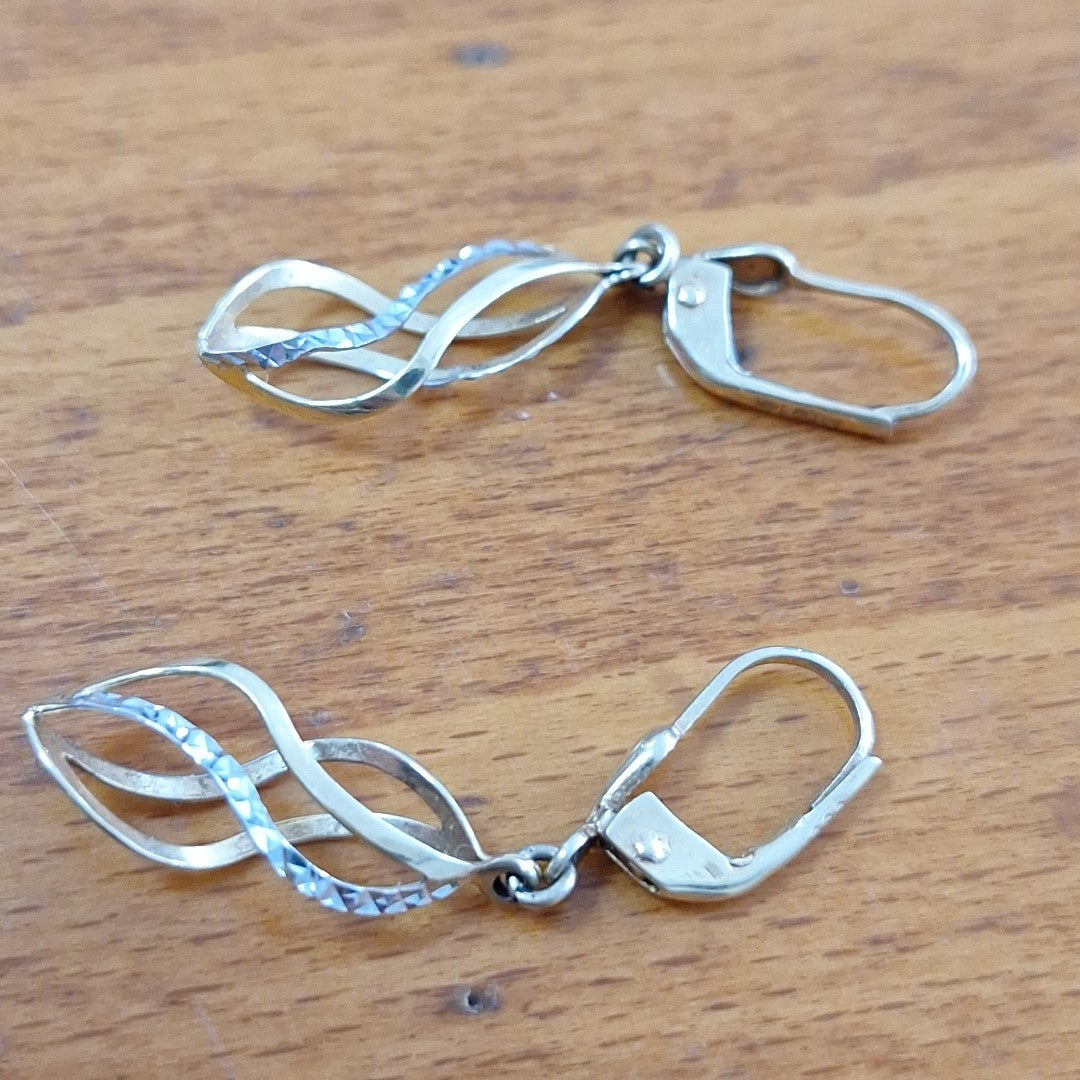 ARETES PAR ORO 14 K 1.7 GRMS (SEMINUEVO)