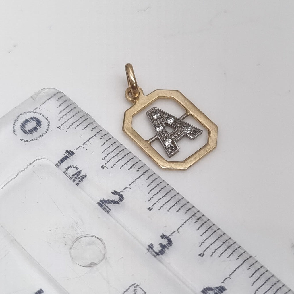 DIJE ORO 10 K 0.8 GRMS (SEMINUEVO)