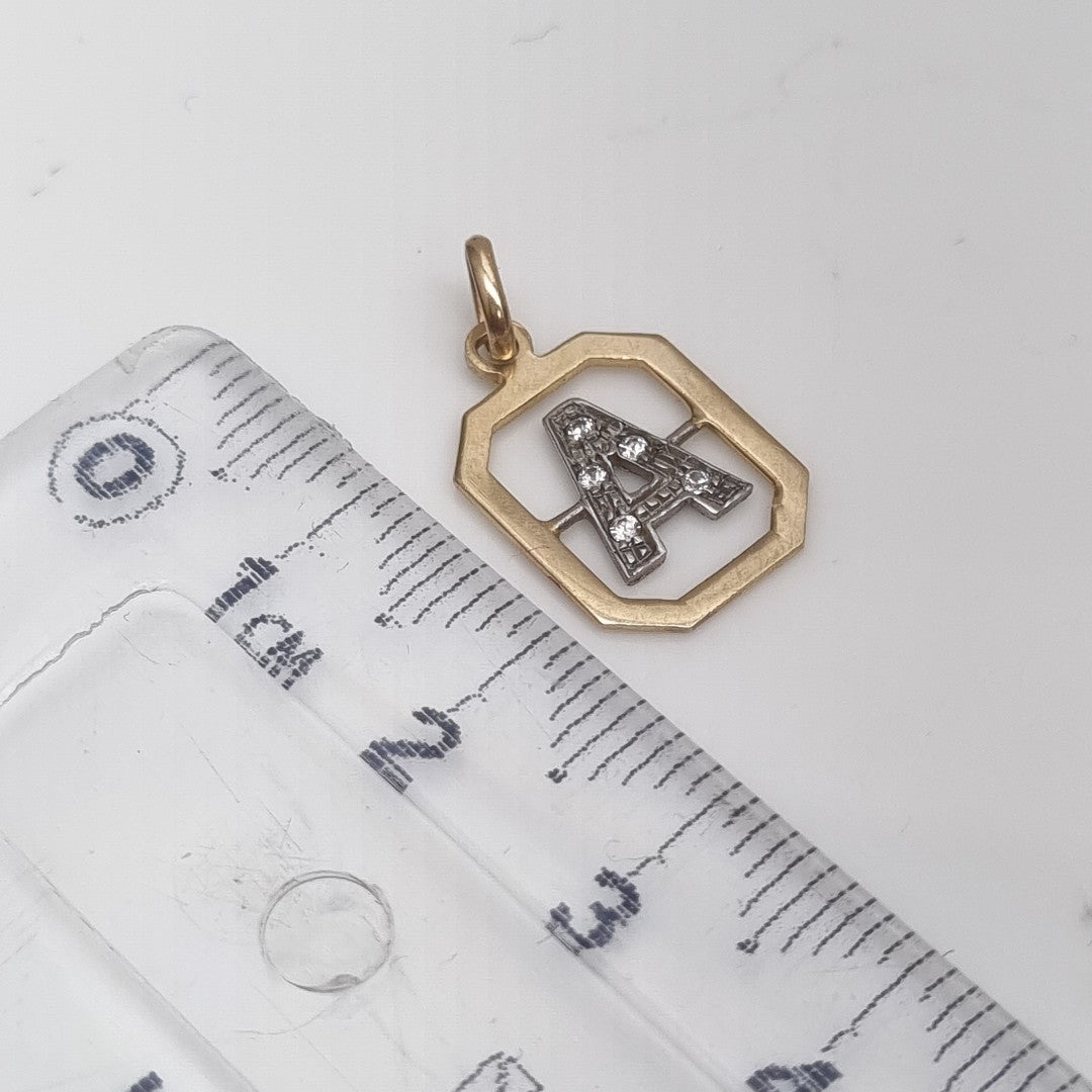 DIJE ORO 10 K 0.8 GRMS (SEMINUEVO)