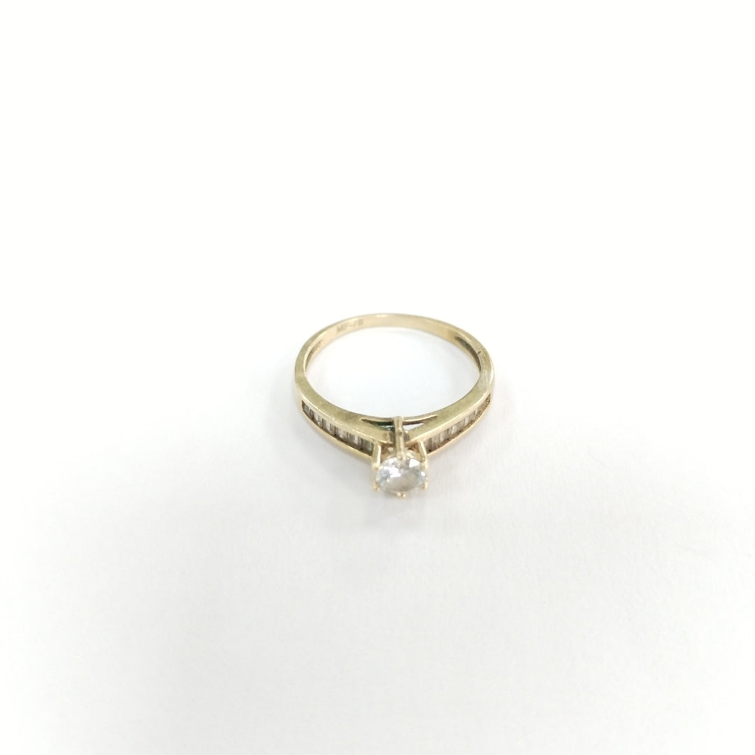 SOLITARIO ORO 14 K 1.7 GRMS (SEMINUEVO)