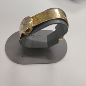 RELOJ CAJA Y PULSO ORO ORO 18 K 39.1 GRMS (SEMINUEVO)