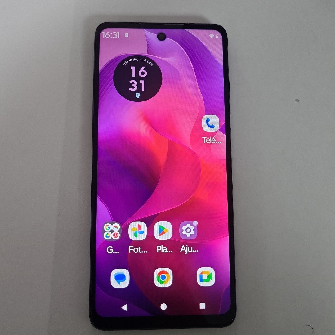 CELULAR MOTOROLA MOTO G24 XT2423-1 (2024) 256 GB 4 GB RAM (SEMINUEVO)