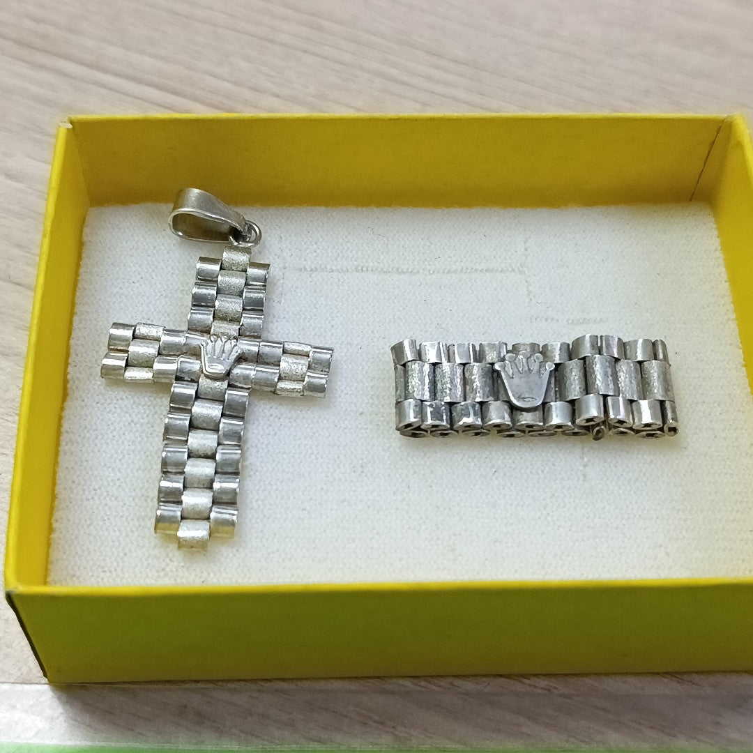 ANILLITO, CRISTO PLATA 10.9 GRMS (SEMINUEVO)