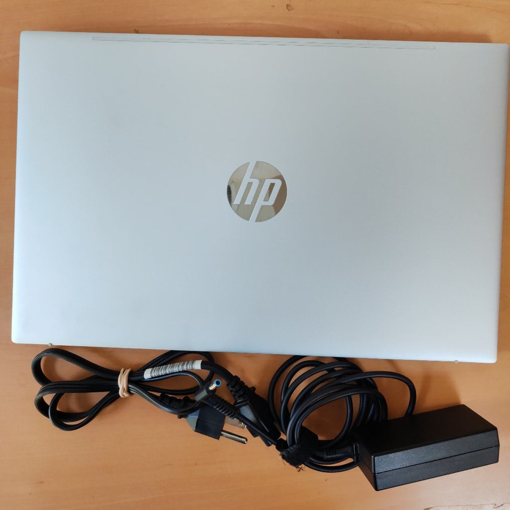 LAPTOP HP PAVILION 15-EH3000LA (2023) 512 GB SSD 16 GB RAM (SEMINUEVO)
