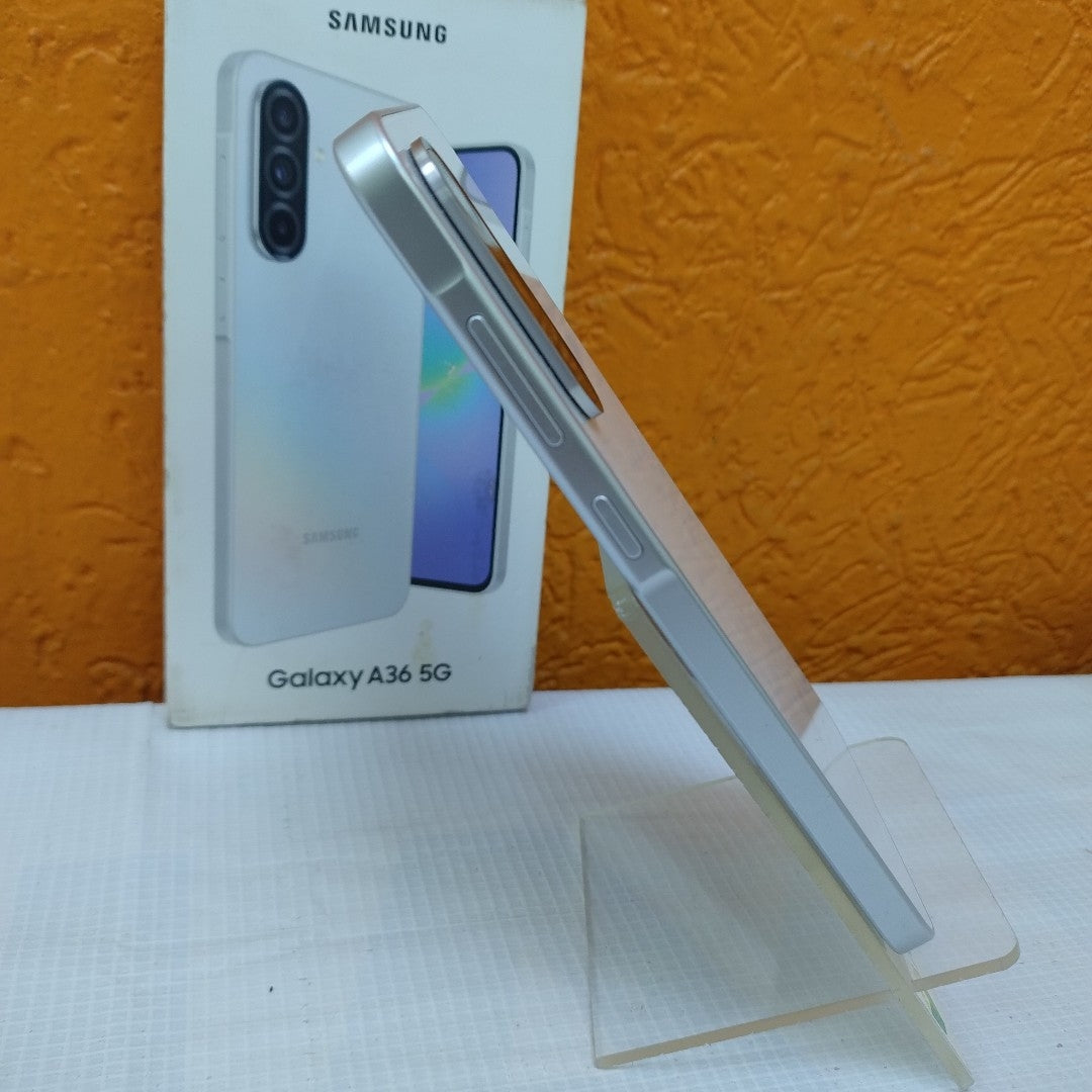 CELULAR SAMSUNG GALAXY A36 5G SM-A366E (2025) 128 GB 6 GB RAM (SEMINUEVO)