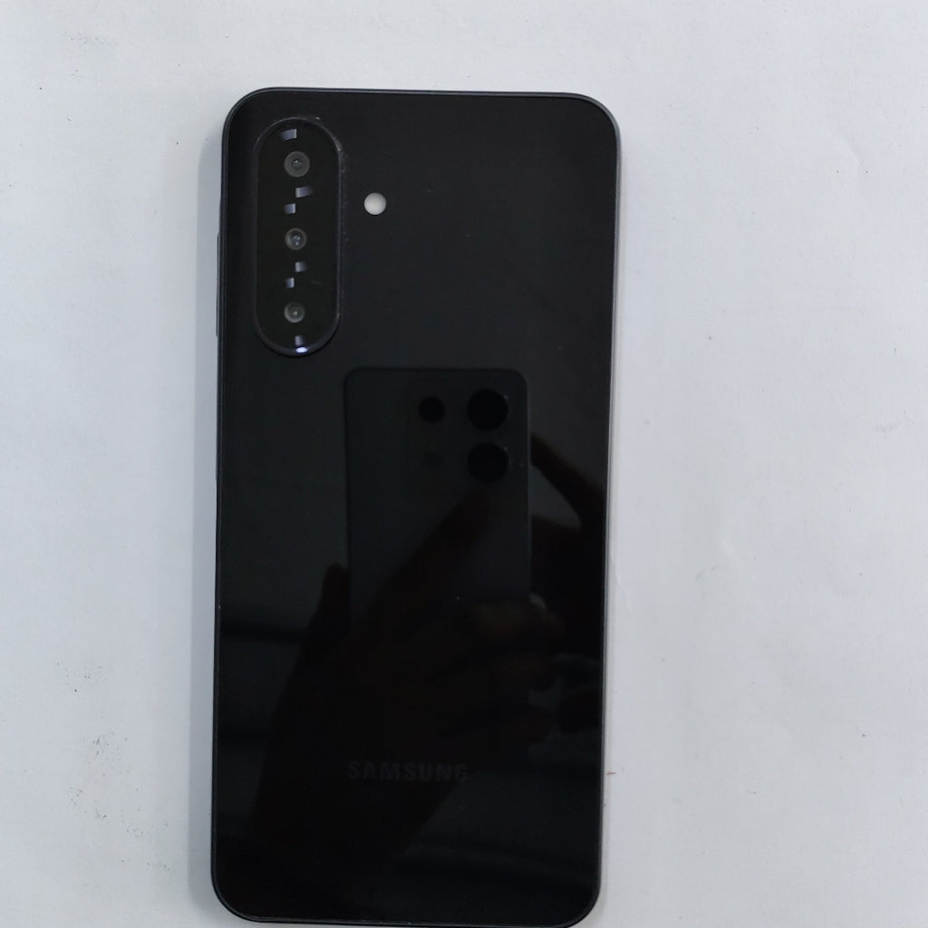 CELULAR SAMSUNG GALAXY A26 5G SM-A266M (2025) 128 GB 6 GB RAM (SEMINUEVO)