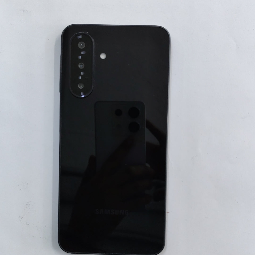 CELULAR SAMSUNG GALAXY A26 5G SM-A266M (2025) 128 GB 6 GB RAM (SEMINUEVO)