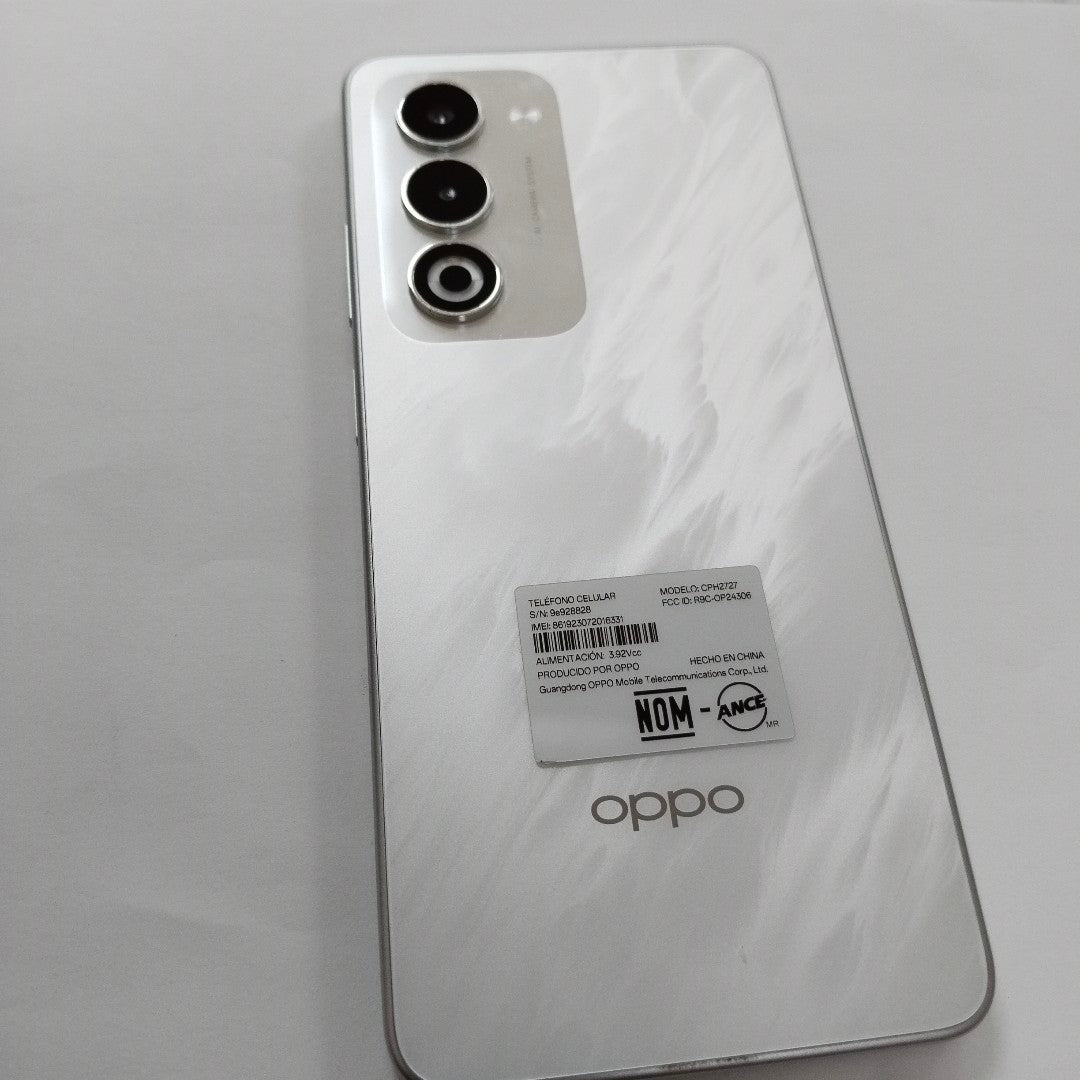 CELULAR OPPO A5 CPH2727 (2025) 256 GB 4 GB RAM (SEMINUEVO)