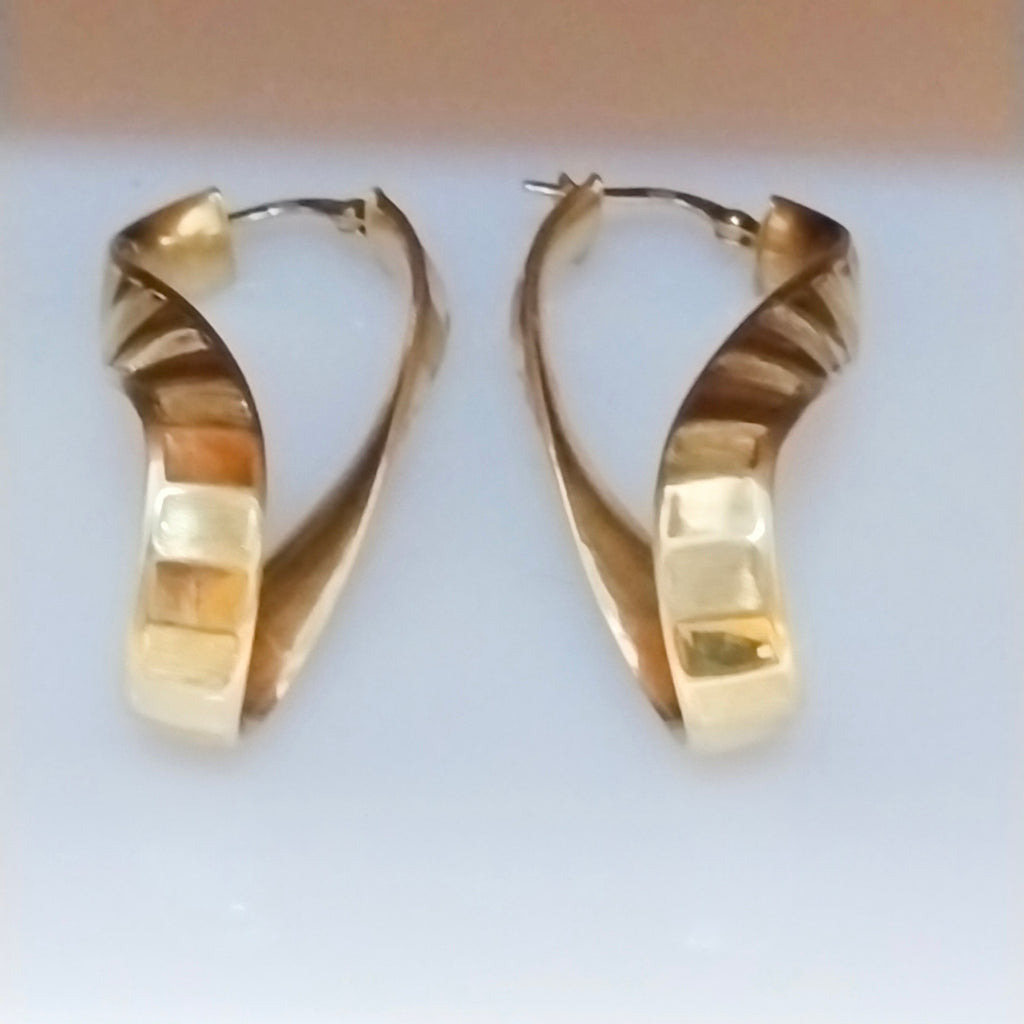 ARETES PAR ORO 10 K 4.1 GRMS (SEMINUEVO)