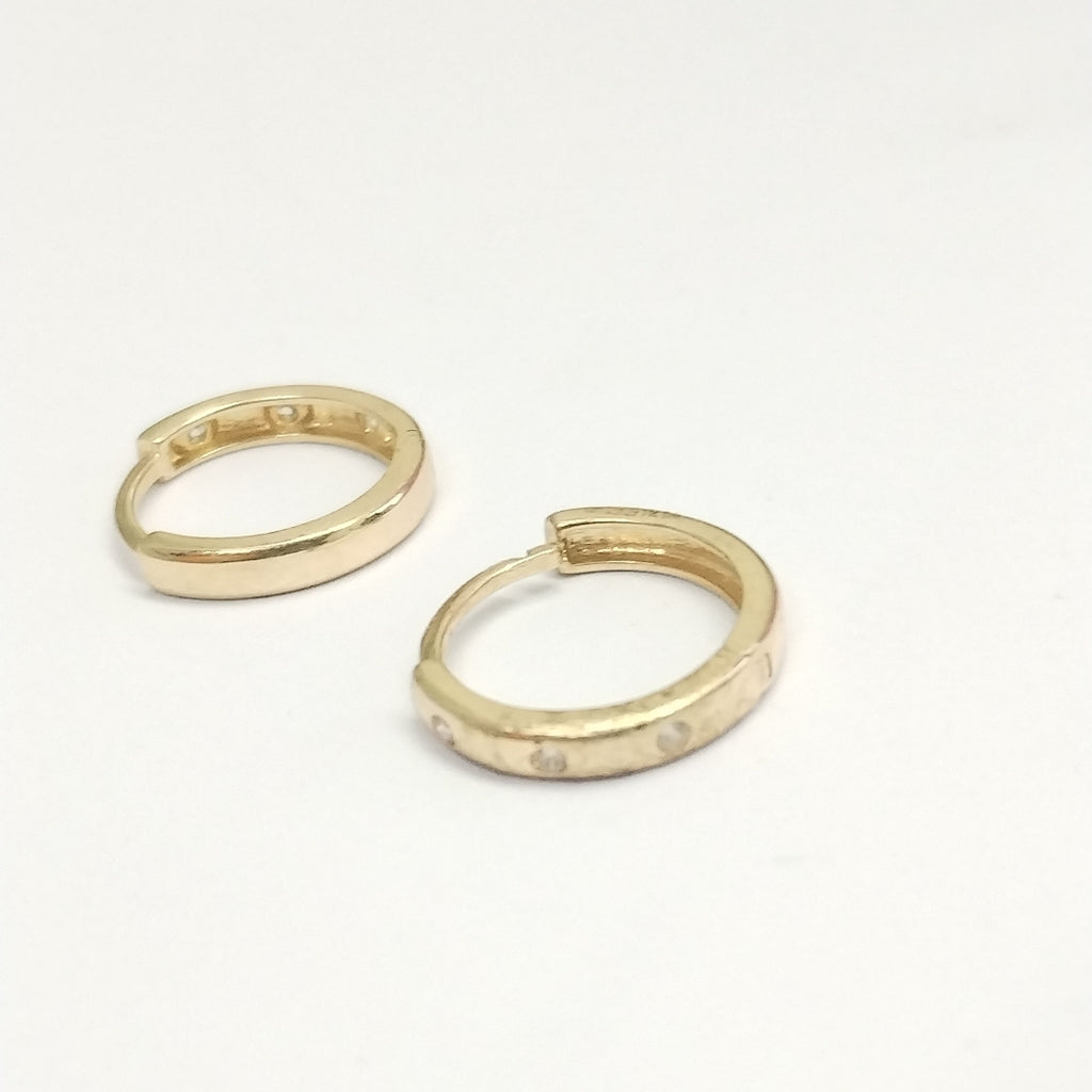 HUGGIES ORO 14K 1.5 (NUEVO)