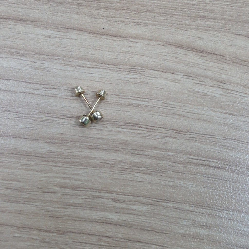 BROQUELES PAR ORO 14 K 0,30 GRMS (SEMINUEVO)