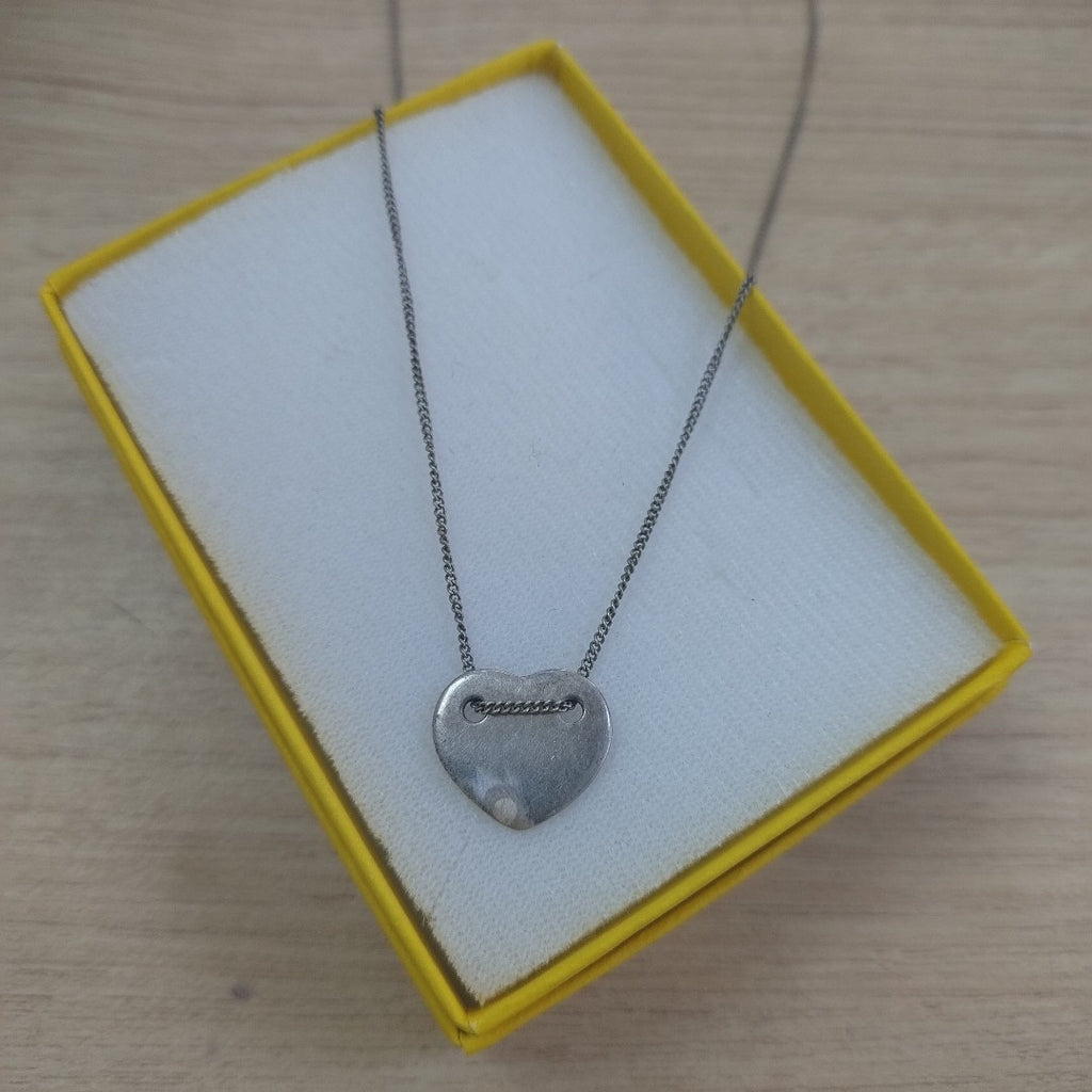 CADENA, DIJE PLATA 3 GRMS (SEMINUEVO)