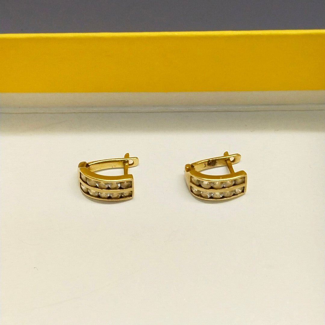 ARETES PAR ORO 10 K 1.9 GRMS (SEMINUEVO)