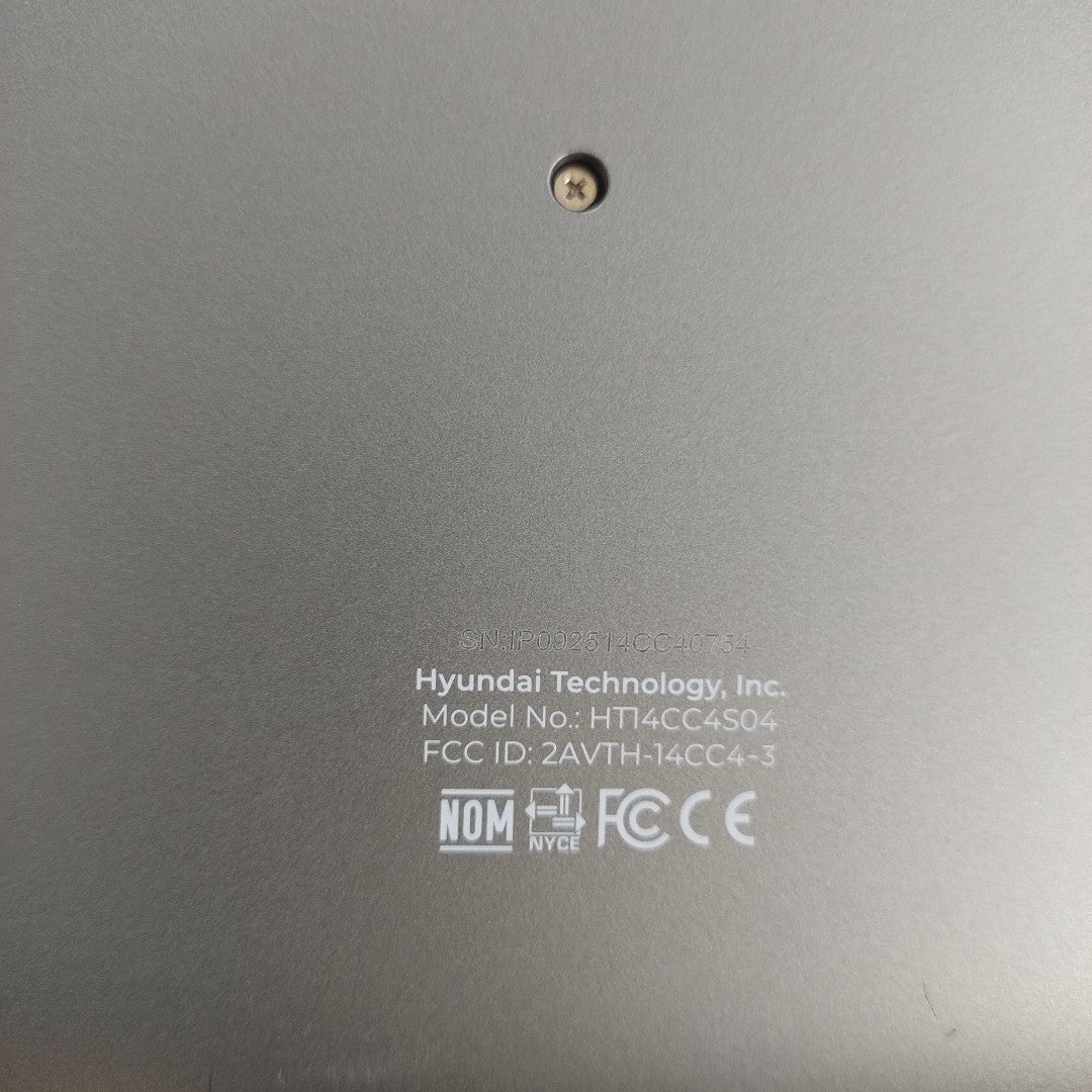 LAPTOP HYUNDAI HYBOOK HT14CC4S04 128 GB SSD 4 GB RAM (SEMINUEVO)