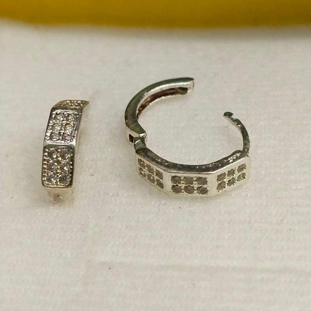 ARRACADAS C/CIRCONIAS PLATA .925 2.6 GR (NUEVO)