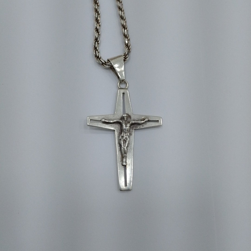 CADENA, CRUCIFIJO PLATA 38.7 GRMS (SEMINUEVO)