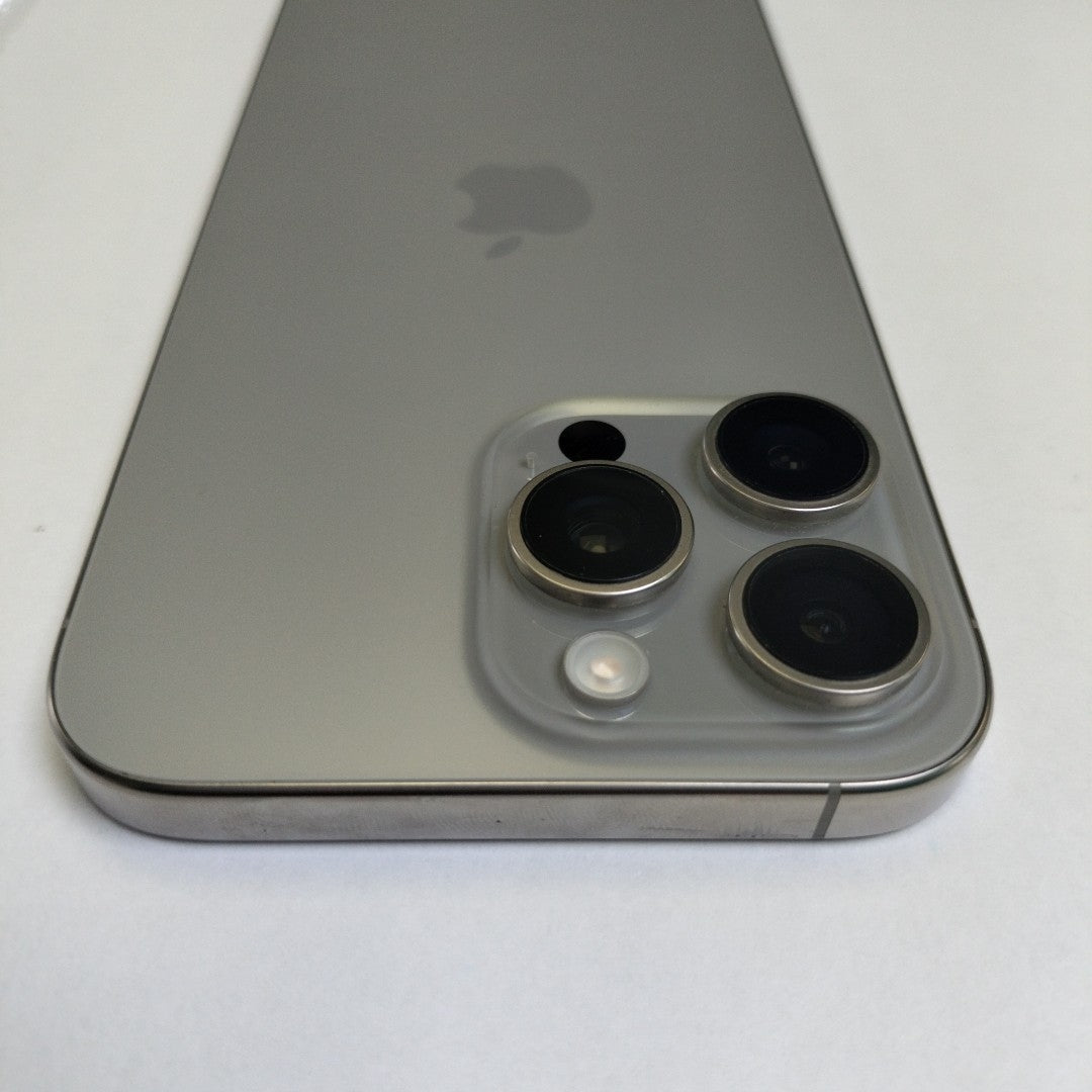 CELULAR APPLE IPHONE 16 PRO MAX A3295 (2024) 256 GB 8 GB RAM (SEMINUEVO)