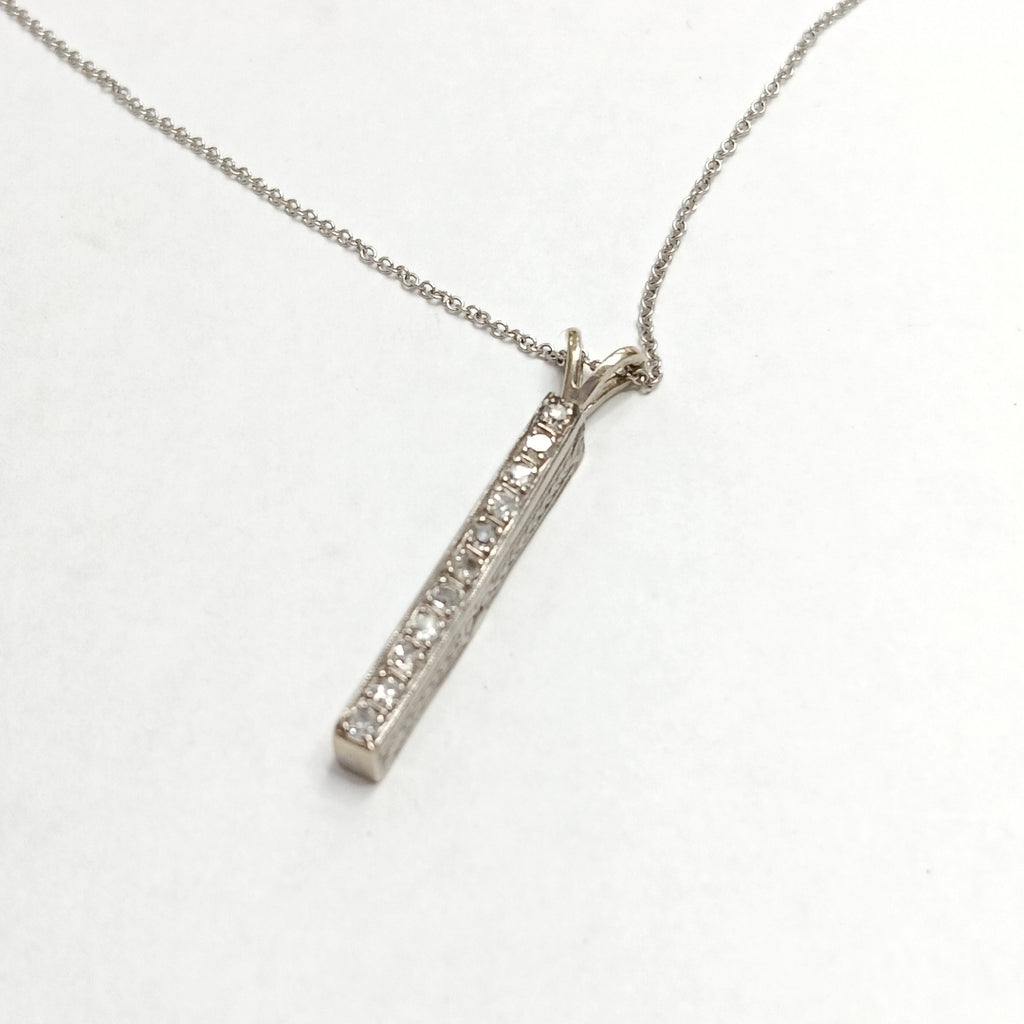 CADENA,DIJE ORO BLANCO 14 K 2,20 GRMS (SEMINUEVO)