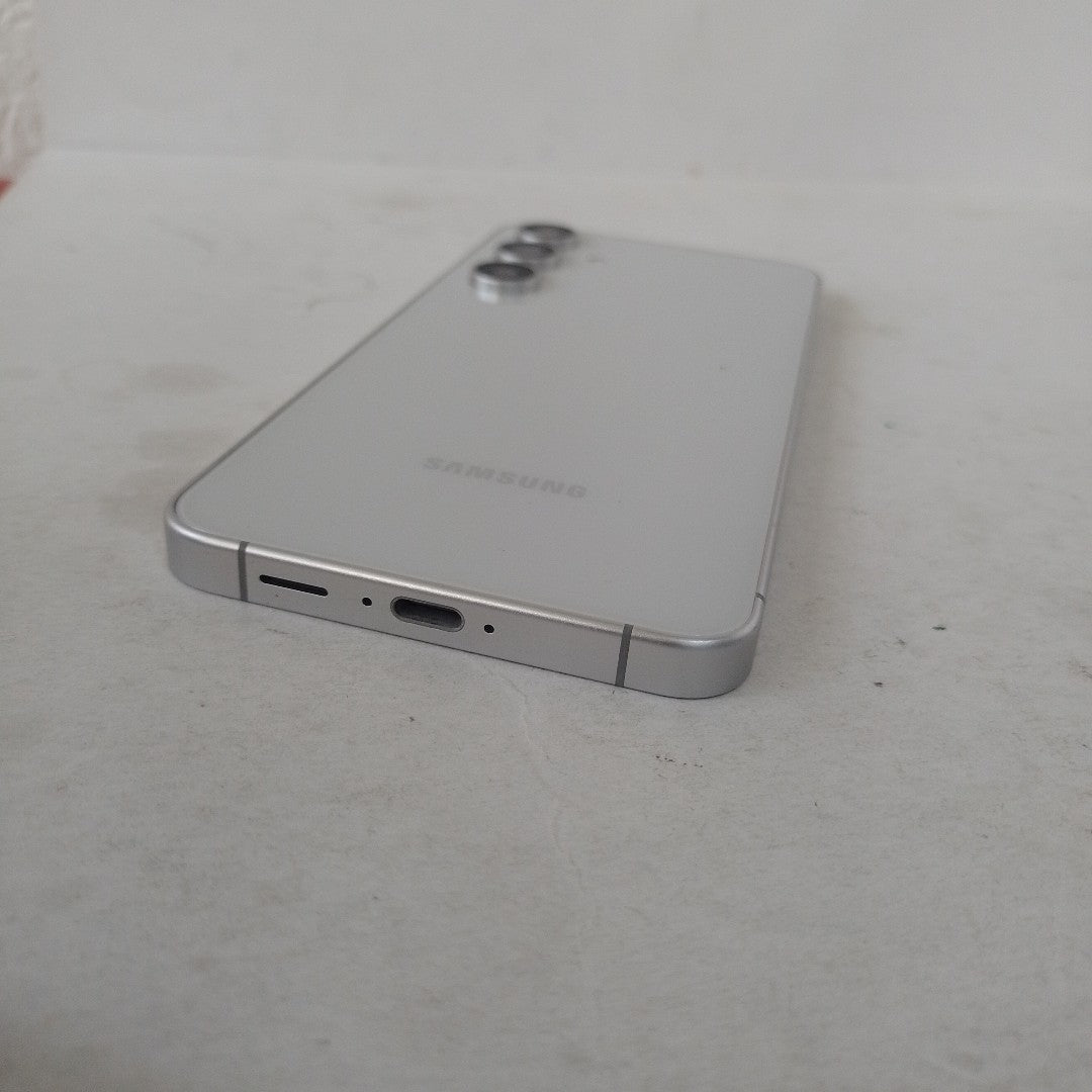 CELULAR SAMSUNG GALAXY S24 FE SM-S721B 128 GB 8 GB RAM (SEMINUEVO)
