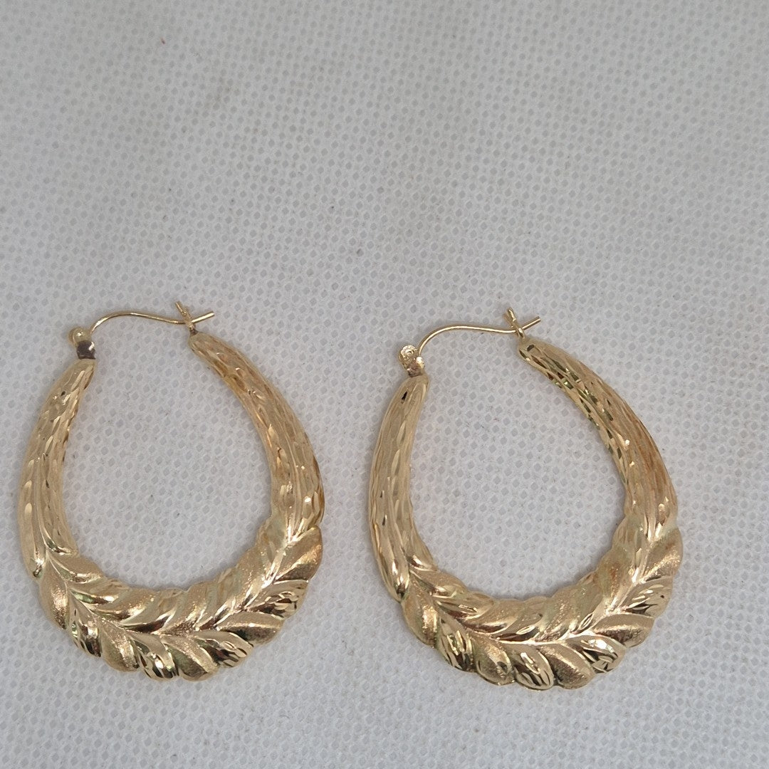 ARRACADAS PAR ORO 14 K 5.2 GRMS (SEMINUEVO)