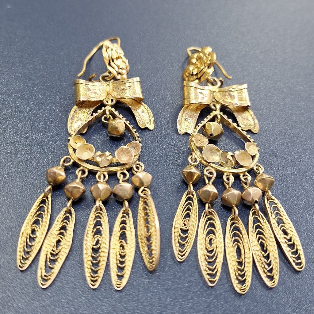 ARETES PAR ORO 10 K 18 GRMS (SEMINUEVO)