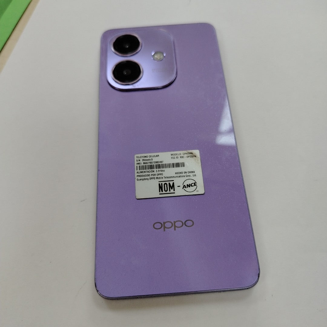 CELULAR OPPO A40 CPH2669 (2024) 256 GB 4 GB RAM (SEMINUEVO)