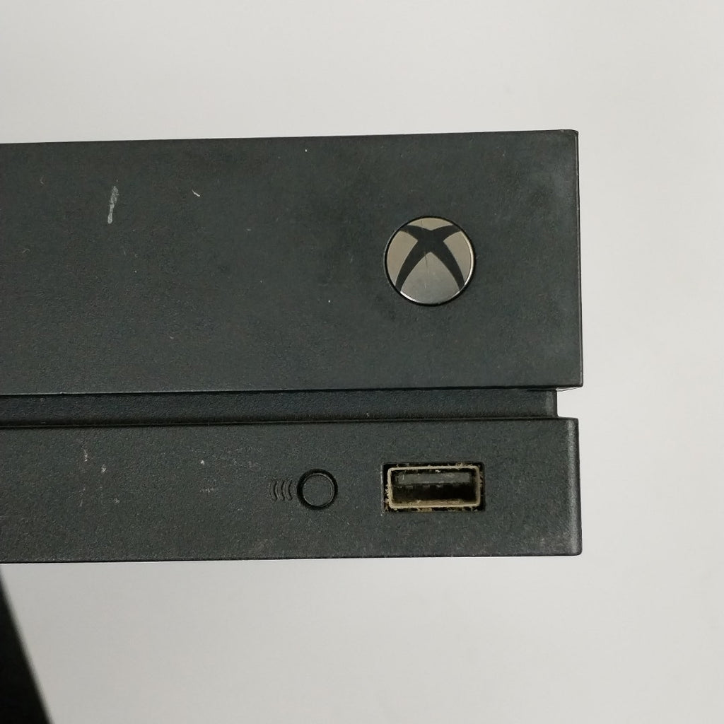 CONSOLA DE VIDEOJUEGO MICROSOFT XBOX ONE X 1 TB (SEMINUEVO)