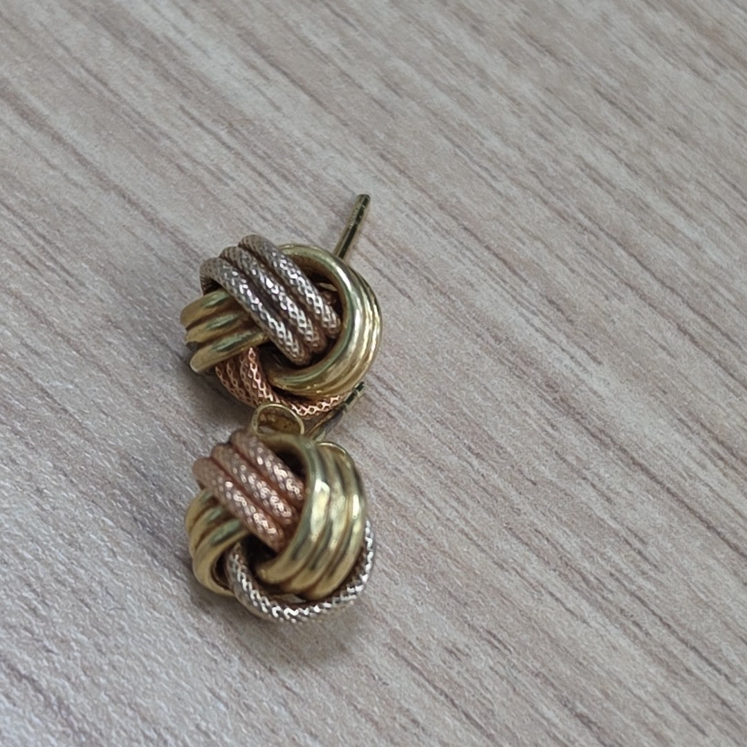 BROQUELES PAR ORO COMBINADO 14 K 2.5 GRMS (SEMINUEVO)
