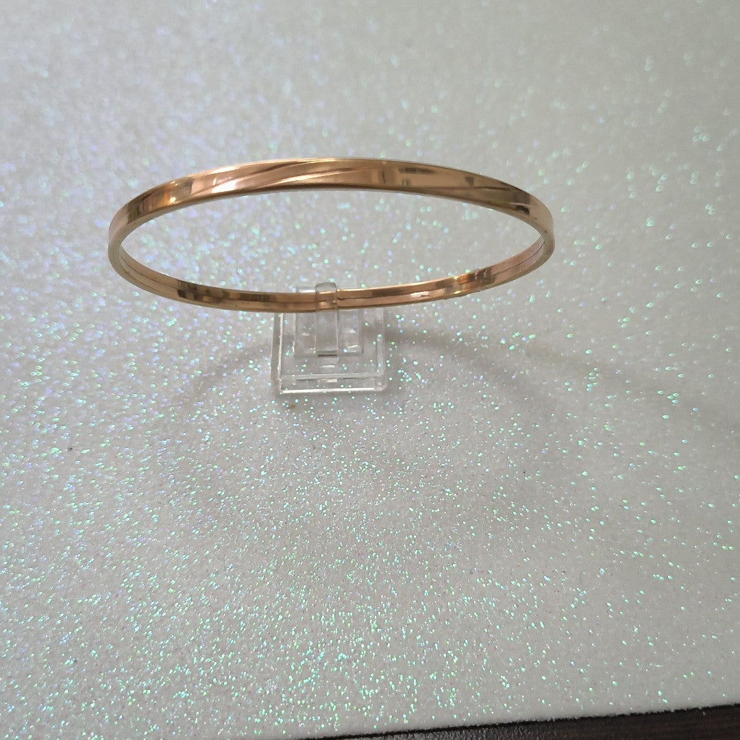 PULSERA RIGIDA ORO 10 K 4,40 GRMS (SEMINUEVO)