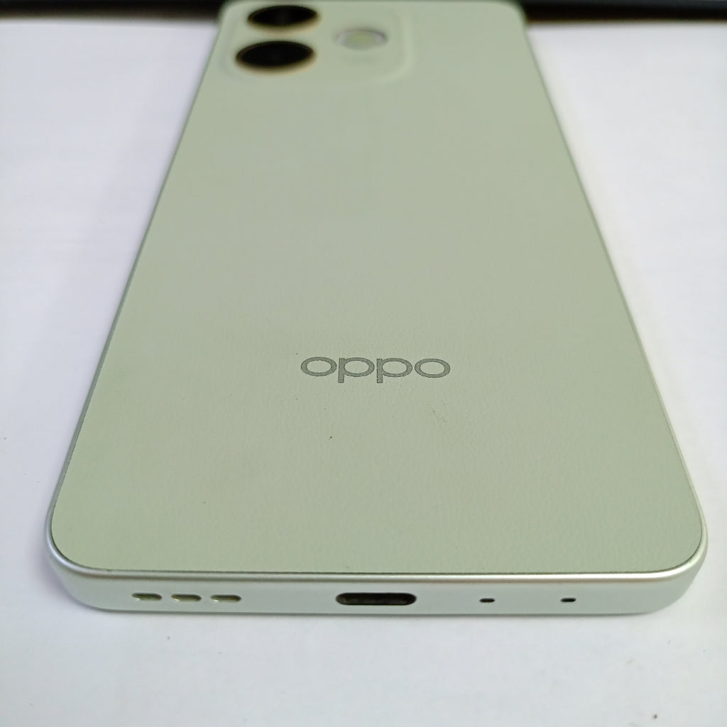 CELULAR OPPO A5 PRO CPH2711 (2025) 256 GB 8 GB RAM (SEMINUEVO)