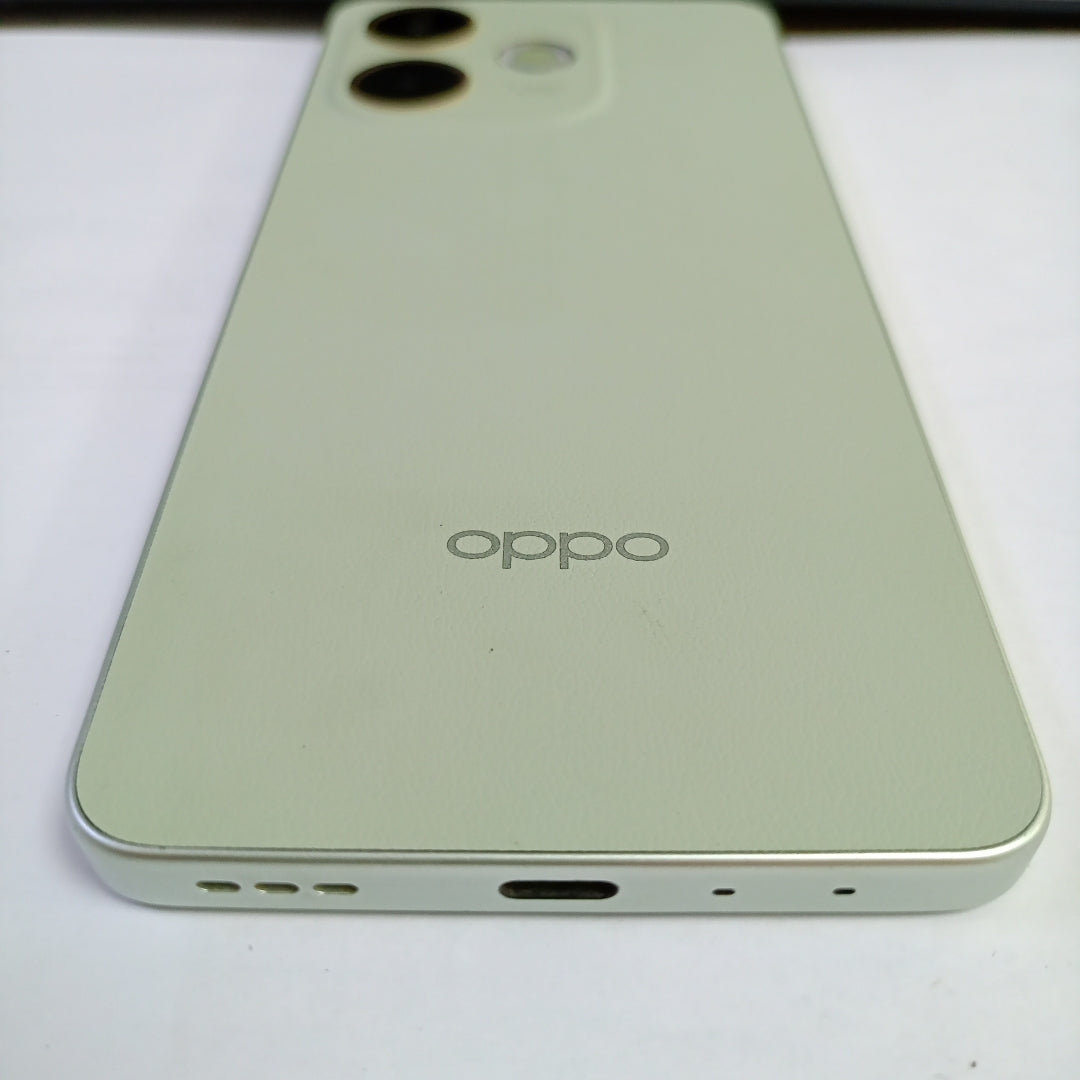 CELULAR OPPO A5 PRO CPH2711 (2025) 256 GB 8 GB RAM (SEMINUEVO)