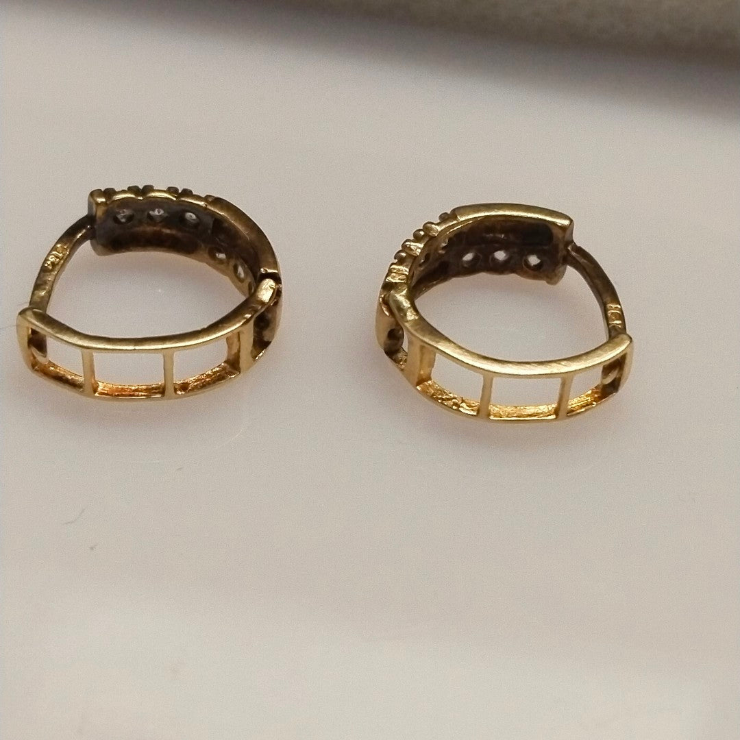 ARRACADAS PAR ORO 10 K 1.7 GRMS (SEMINUEVO)