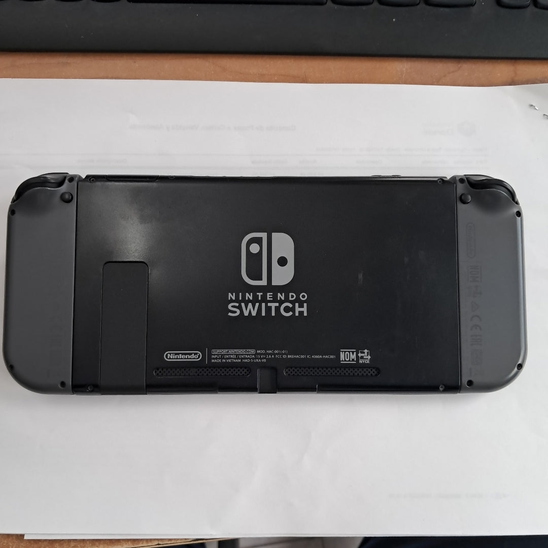 CONSOLA DE VIDEOJUEGO NINTENDO SWITCH 1.1 32 GB (SEMINUEVO)