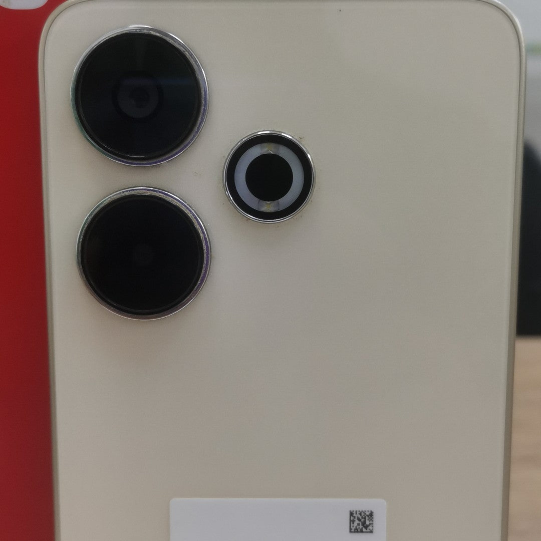 CELULAR XIAOMI REDMI 13 24049RN28L (2024) 256 GB 8 GB RAM (SEMINUEVO)