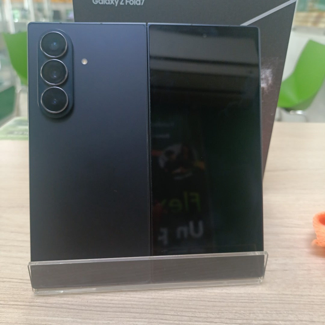 CELULAR SAMSUNG GALAXY Z FOLD7 SM-F966B (2025) 512 GB 12 GB RAM (SEMINUEVO)