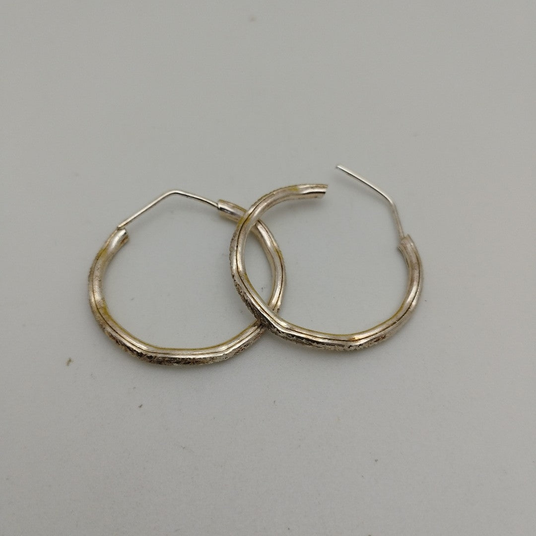 PAR ARRACADAS LABRADAS PLATA .925 2.5 GR (NUEVO)