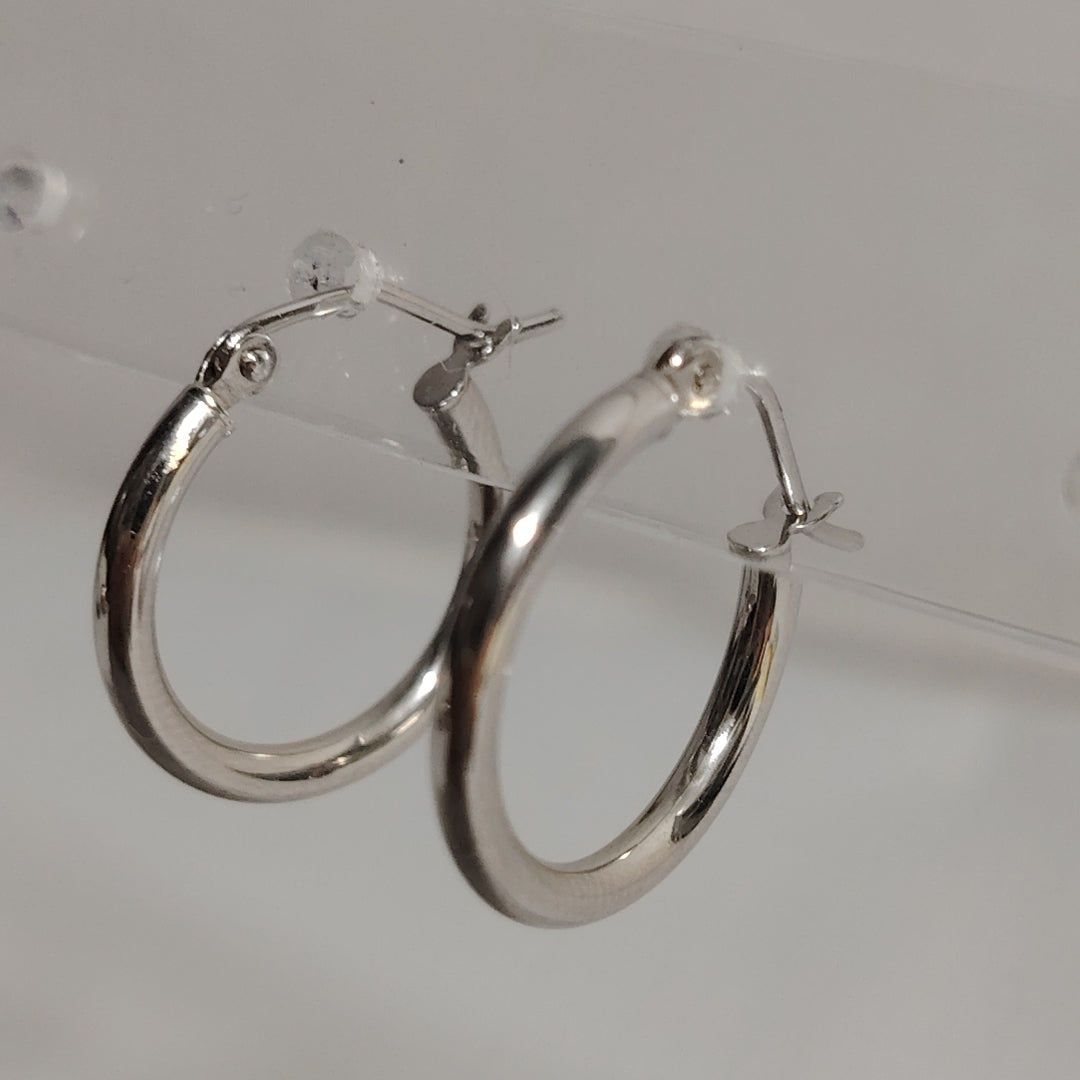 ARRACADAS PAR ORO BLANCO 10 K 0,80 GRMS (SEMINUEVO)