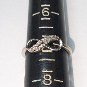 ANILLITO ORO BLANCO 14 K 2 GRMS (SEMINUEVO)