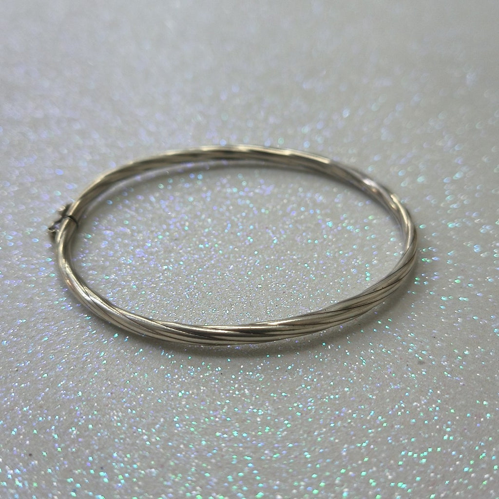PULSERA RIGIDA PLATA 5.2 GRMS (SEMINUEVO)